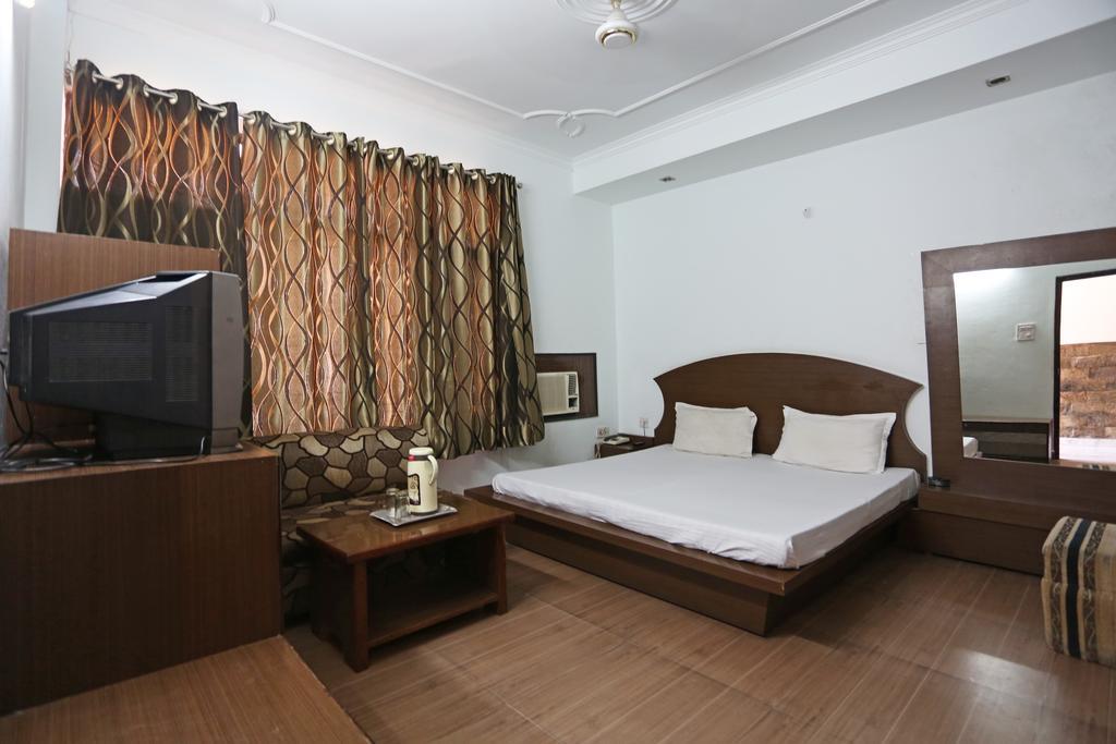 Hotel Katra Residency Dış mekan fotoğraf
