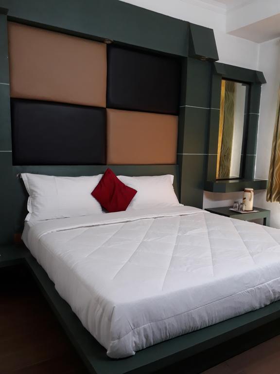 Hotel Katra Residency Dış mekan fotoğraf