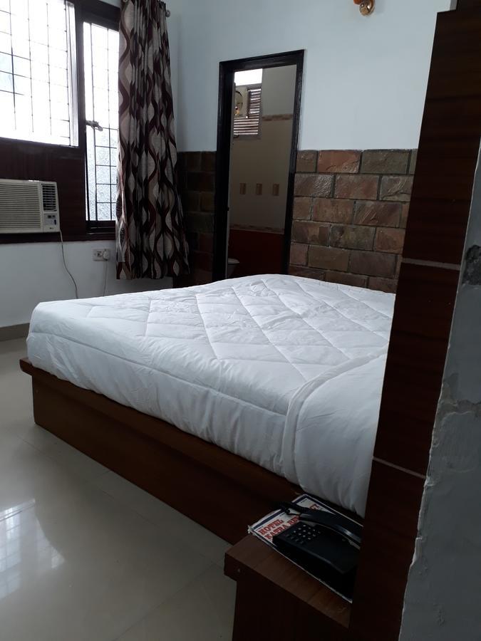 Hotel Katra Residency Dış mekan fotoğraf