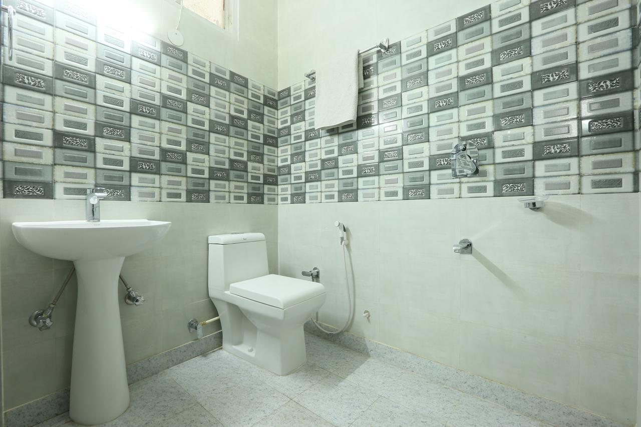 Hotel Katra Residency Dış mekan fotoğraf
