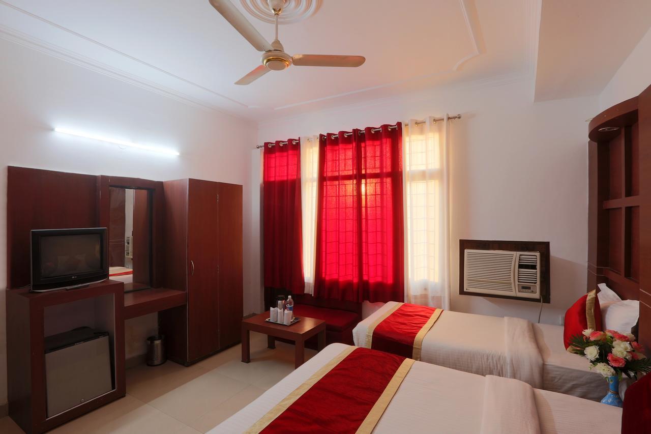 Hotel Katra Residency Dış mekan fotoğraf
