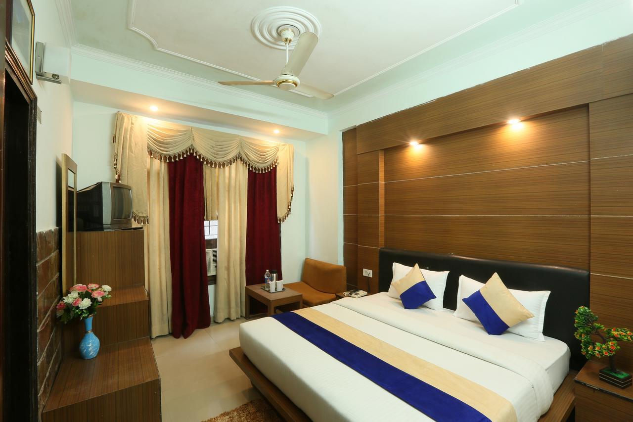 Hotel Katra Residency Dış mekan fotoğraf
