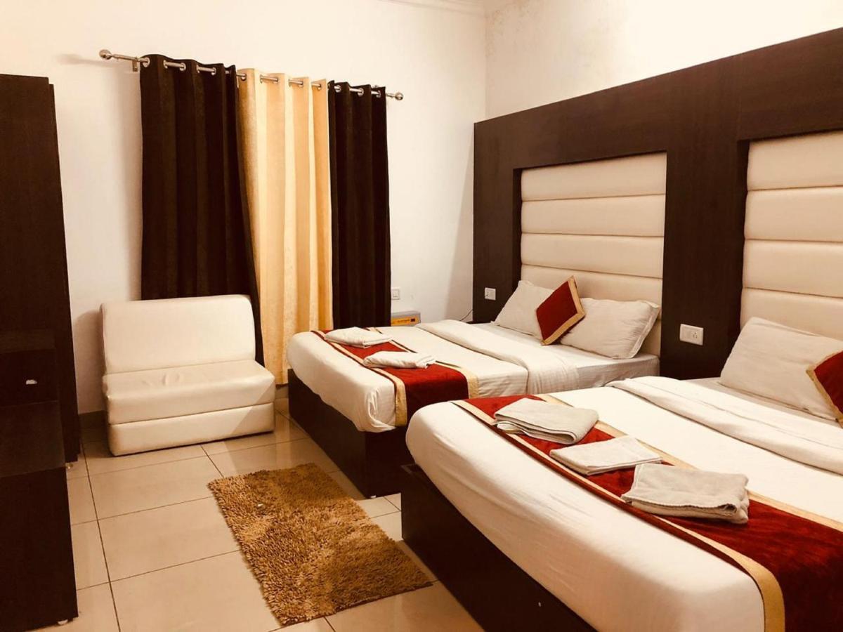 Hotel Katra Residency Dış mekan fotoğraf