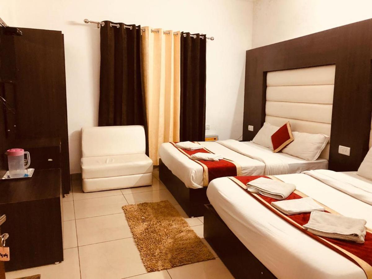 Hotel Katra Residency Dış mekan fotoğraf